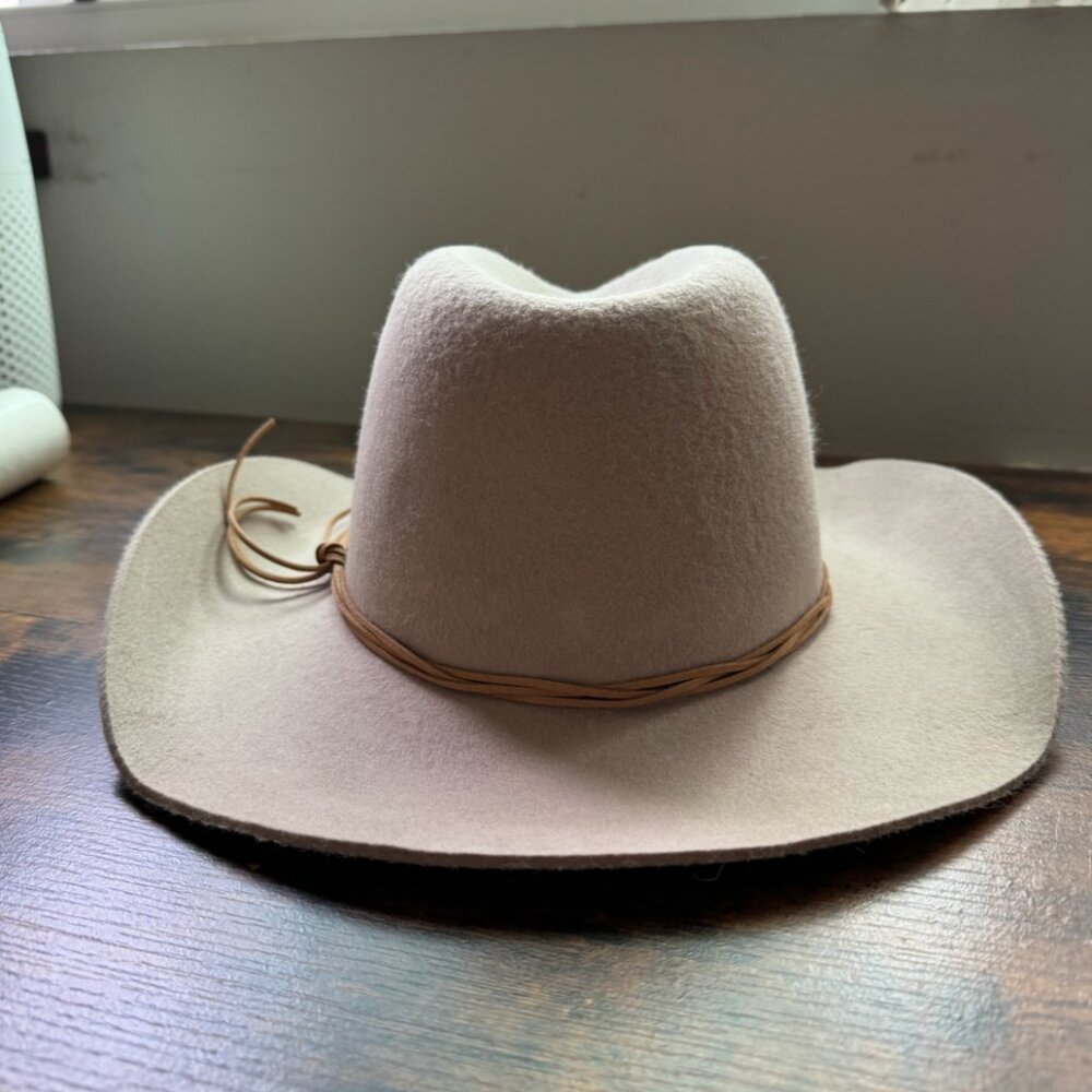 Women's Western Cowboy Felt Hat w/ Tassel Detailing | OS Adjustable